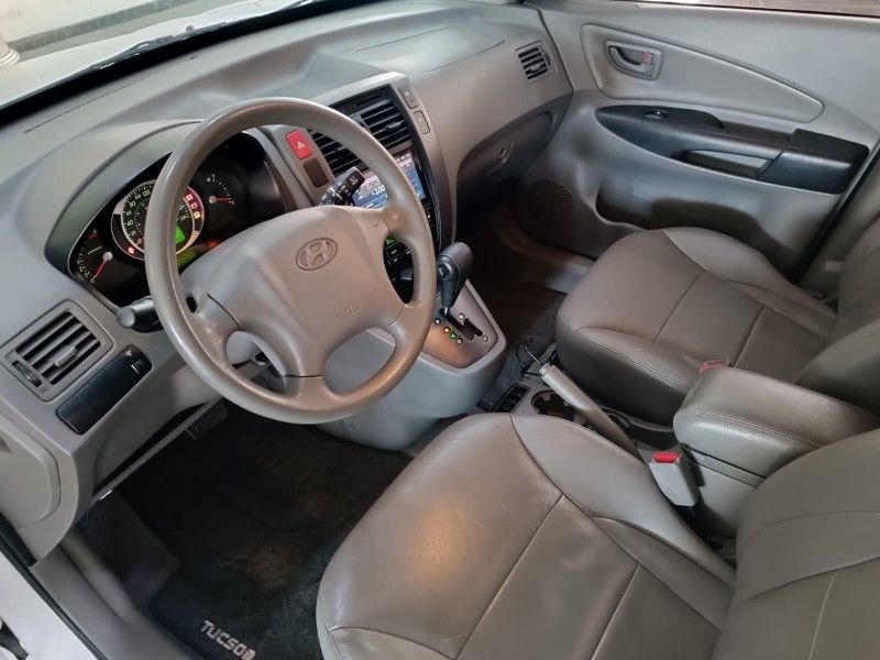 Hyundai TUCSON GLS 2.0 2015 HÉLIO AUTOMÓVEIS LAJEADO / Carros no Vale