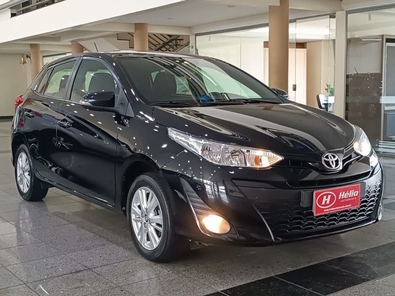 Toyota YARIS XL 1.3 CVT 2019 HÉLIO AUTOMÓVEIS LAJEADO / Carros no Vale