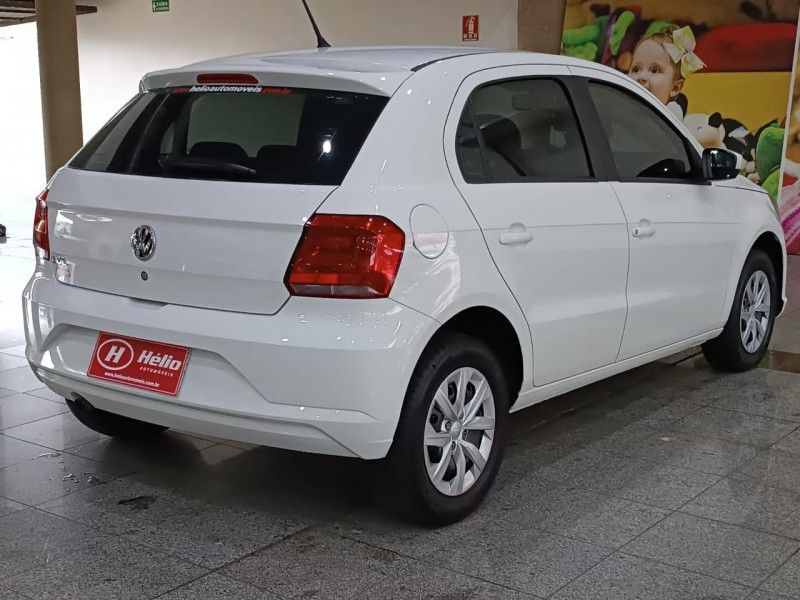 Volkswagen GOL 1.0 2022 HÉLIO AUTOMÓVEIS LAJEADO / Carros no Vale