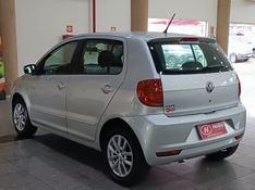 Volkswagen FOX 1.0 2014 HÉLIO AUTOMÓVEIS LAJEADO / Carros no Vale