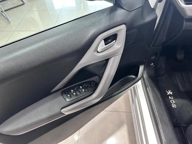 Peugeot 208 Active 1.2 2019/2020 COVEL VEICULOS ENCANTADO / Carros no Vale