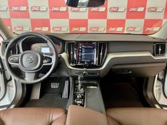 Volvo XC 60 D-5 MOMENTUM 2.0 AWD 2020/2020 PC VEÍCULOS SANTA CRUZ DO SUL / Carros no Vale