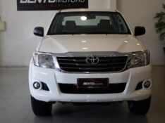 TOYOTA HILUX 2.7 SR 4X2 CD 16V 2014/2014 BENTO MOTORS BENTO GONÇALVES / Carros no Vale