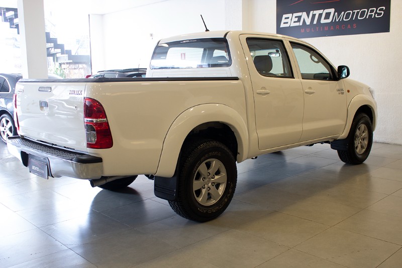 TOYOTA HILUX 2.7 SR 4X2 CD 16V 2014/2014 BENTO MOTORS BENTO GONÇALVES / Carros no Vale