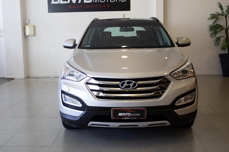 HYUNDAI SANTA FÉ 3.3 V6 4X4 2014/2015 BENTO MOTORS BENTO GONÇALVES / Carros no Vale