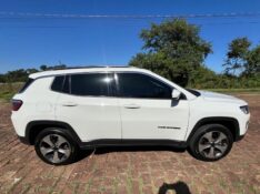 JEEP COMPASS LONGITUDE 2017/2017 ELY AUTOMÓVEIS LAJEADO / Carros no Vale