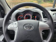 TOYOTA HILUX CD SRV 3.0 4X4 2012/2013 TS VEÍCULOS ANTA GORDA / Carros no Vale