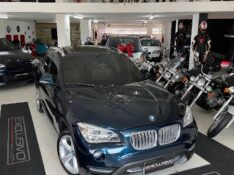 BMW X1 2.0 SDRIVE 20I /2014 EXCLUSIVO VEÍCULOS SANTA CRUZ DO SUL / Carros no Vale