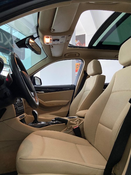 BMW X1 2.0 SDRIVE 20I /2014 EXCLUSIVO VEÍCULOS SANTA CRUZ DO SUL / Carros no Vale