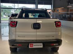Fiat Toro FREEDOM 1.8 2018 2017/2018 BETIOLO NOVOS E SEMINOVOS LAJEADO / Carros no Vale
