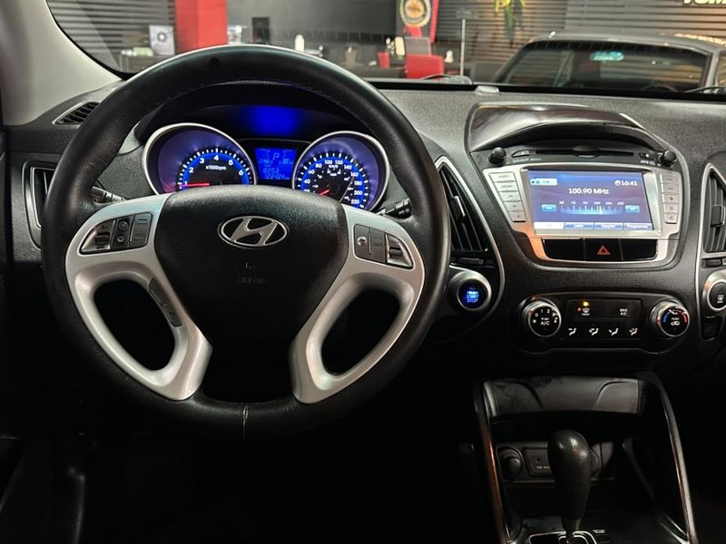 Hyundai IX35 GLS 2.0 / IMPECÁVEL 2014/2015 CASTELLAN E TOMAZONI MOTORS CAXIAS DO SUL / Carros no Vale