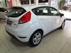 Ford New Fiesta FIESTA 1.6 SE HATCH 16V FLEX 4P AUTOMÁTICO 2015/2015 ADVANT AUTOMÓVEIS CAXIAS DO SUL / Carros no Vale