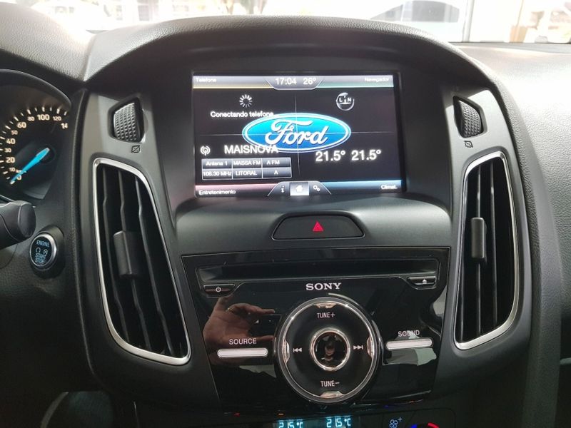 Ford Focus Sedan FOCUS 2.0 TITANIUM PLUS FASTBACK 16V FLEX 4P AUTOMÁTICO 2016/2016 ADVANT AUTOMÓVEIS CAXIAS DO SUL / Carros no Vale