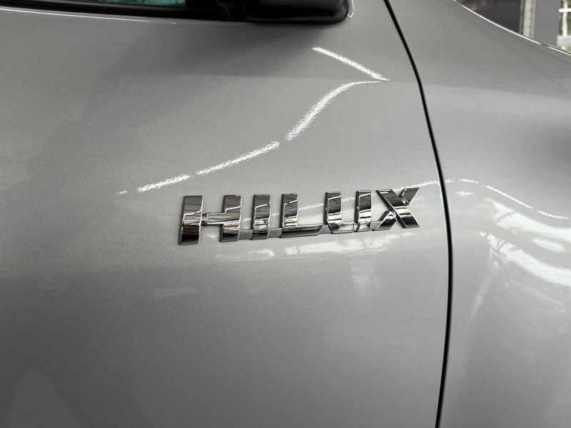 Toyota Hilux CD SRV 4×4 2.8 TDI 2017/2018 CIRNE AUTOMÓVEIS SANTA MARIA / Carros no Vale