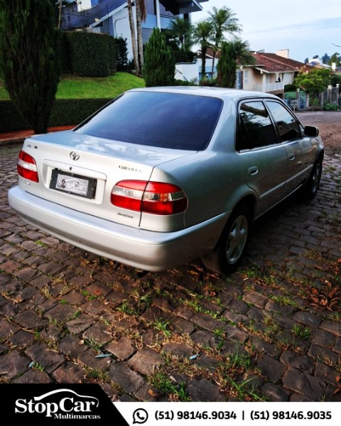 TOYOTA COROLLA 1.8 XEI 16V GASOLINA 4P AUTOMÁTICO 2000/2000 STOPCAR MULTIMARCAS ESTRELA / Carros no Vale