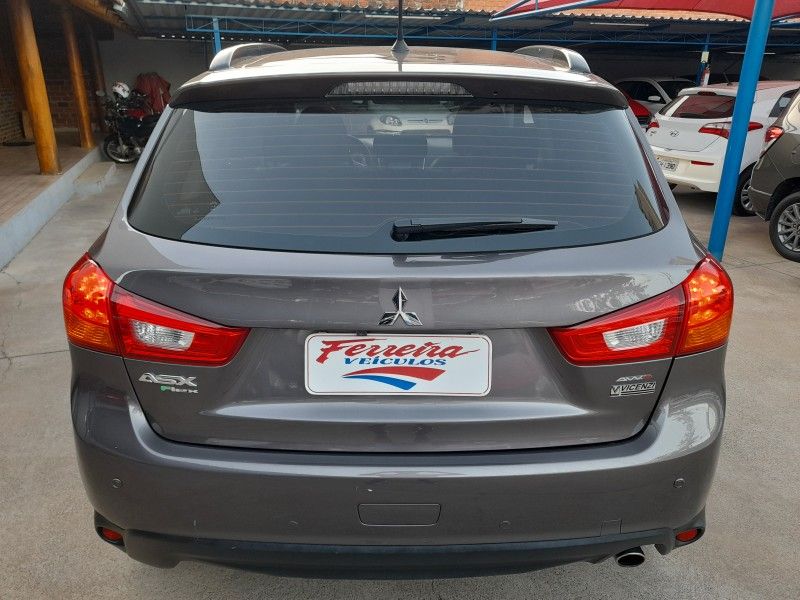 Mitsubishi ASX 2.0 CVT 4WD 2018 FERREIRA VEÍCULOS VENÂNCIO AIRES / Carros no Vale