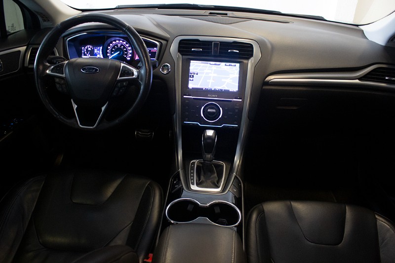 FORD FUSION 2.0 TITANIUM GTDI ECOBOOST AWD AUTOMÁTICO 2013/2014 BENTO MOTORS BENTO GONÇALVES / Carros no Vale