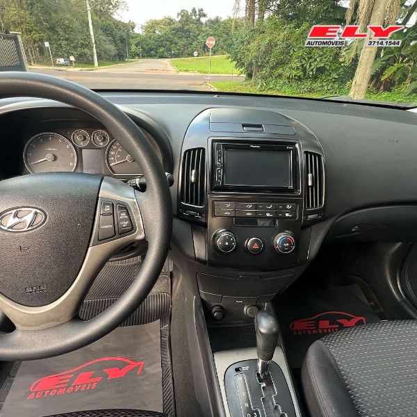 HYUNDAI I30 2.0 2011/2011 ELY AUTOMÓVEIS LAJEADO / Carros no Vale
