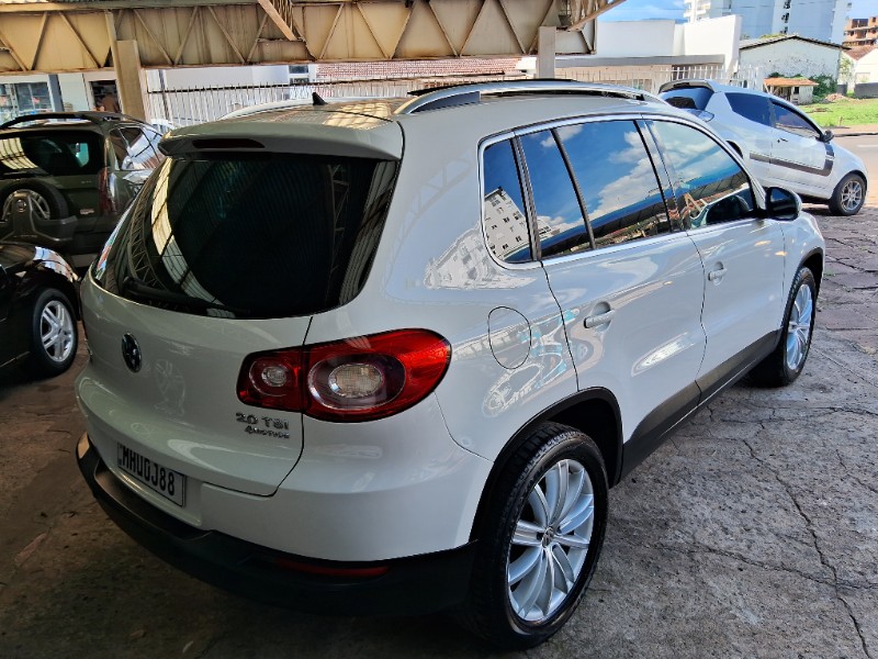 VOLKSWAGEN TIGUAN 2.0 TSI 2010/2011 SCHAEFER AUTOMÓVEIS TEUTÔNIA / Carros no Vale
