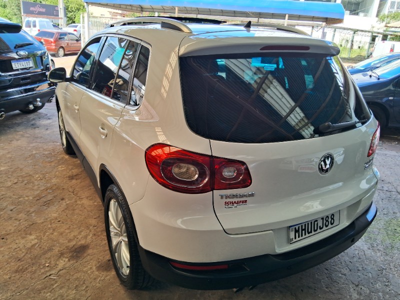 VOLKSWAGEN TIGUAN 2.0 TSI 2010/2011 SCHAEFER AUTOMÓVEIS TEUTÔNIA / Carros no Vale