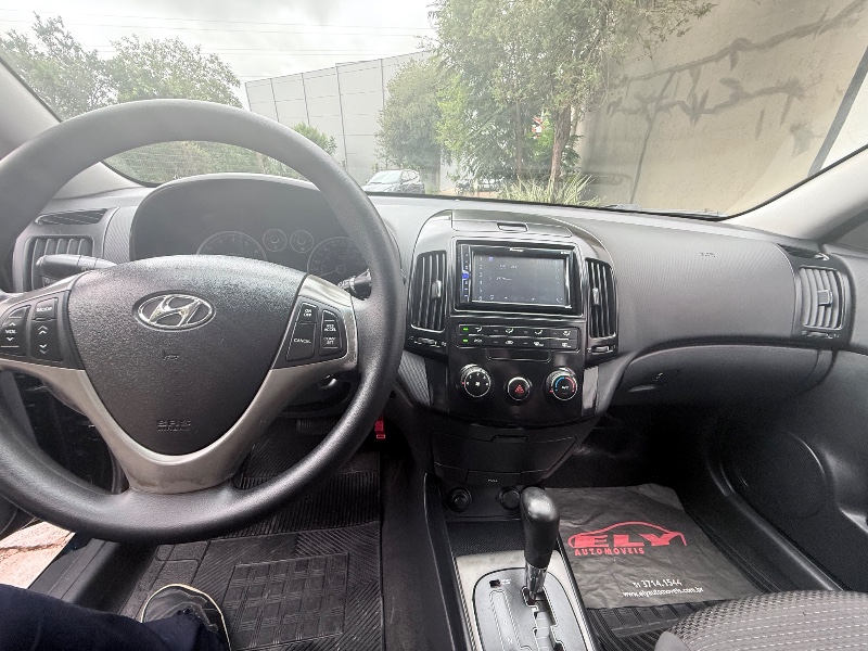 HYUNDAI I30 2.0 2011/2011 ELY AUTOMÓVEIS LAJEADO / Carros no Vale