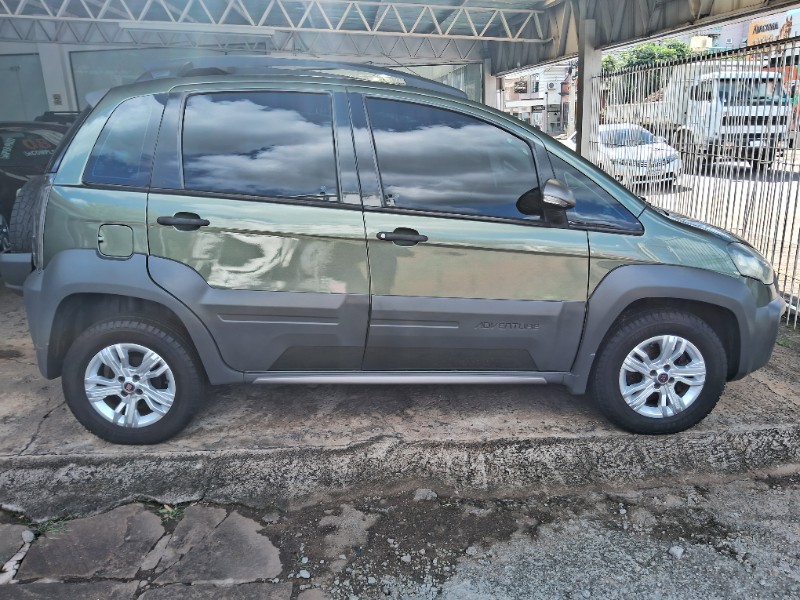 FIAT IDEA ADVENTURE 1.8 2013/2013 SCHAEFER AUTOMÓVEIS TEUTÔNIA / Carros no Vale
