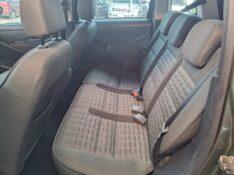 FIAT IDEA ADVENTURE 1.8 2013/2013 SCHAEFER AUTOMÓVEIS TEUTÔNIA / Carros no Vale