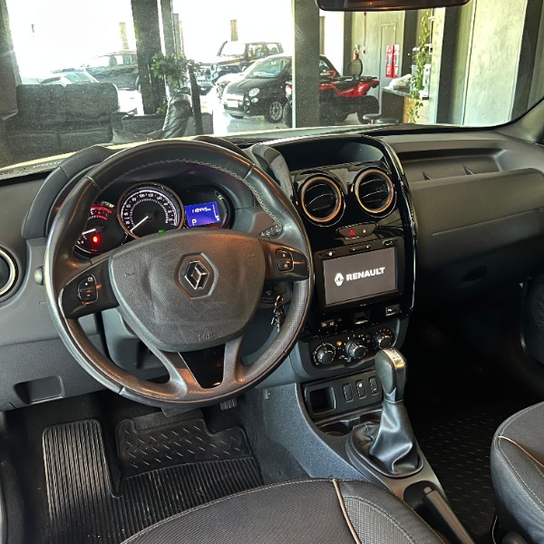 RENAULT DUSTER DAKAR 2.0 2017/2017 JOÃO CARROS MULTIMARCAS GUAPORÉ / Carros no Vale