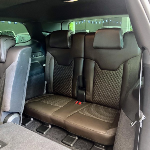 JEEP COMMANDER OVERLAND TD380 2.0 4X4 2022/2022 JOÃO CARROS MULTIMARCAS GUAPORÉ / Carros no Vale