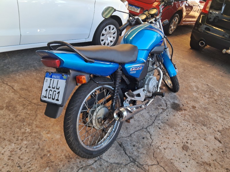 YAMAHA YBR 125 ED 2004/2004 SCHAEFER AUTOMÓVEIS TEUTÔNIA / Carros no Vale