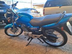 YAMAHA YBR 125 ED 2004/2004 SCHAEFER AUTOMÓVEIS TEUTÔNIA / Carros no Vale