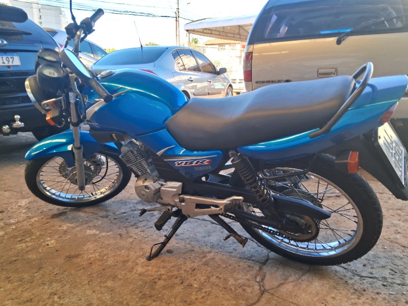 YAMAHA YBR 125 ED 2004/2004 SCHAEFER AUTOMÓVEIS TEUTÔNIA / Carros no Vale