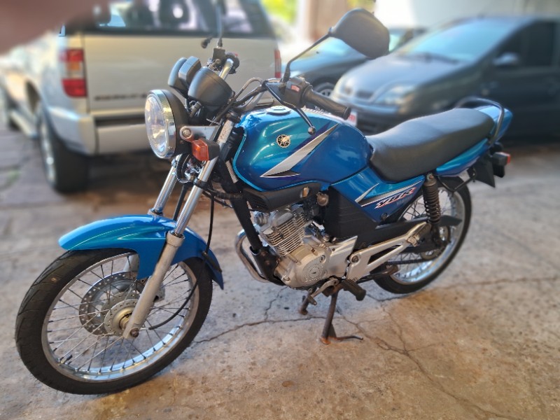 YAMAHA YBR 125 ED 2004/2004 SCHAEFER AUTOMÓVEIS TEUTÔNIA / Carros no Vale
