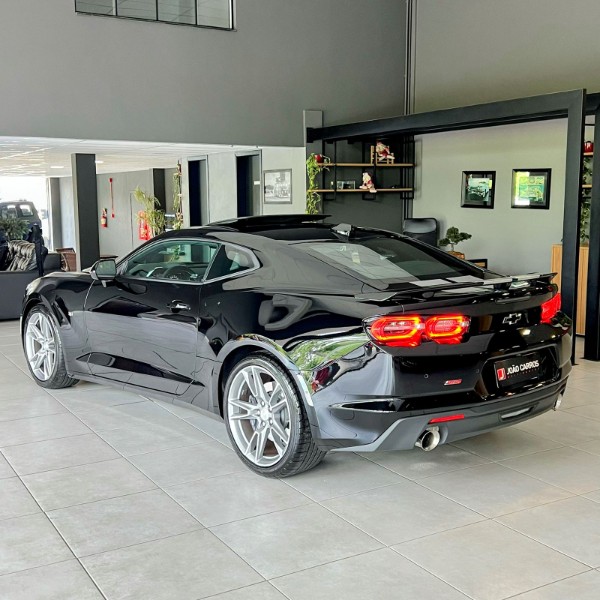 CHEVROLET CAMARO 6.2 SS V8 2024/2024 JOÃO CARROS MULTIMARCAS GUAPORÉ / Carros no Vale