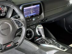 CHEVROLET CAMARO 6.2 SS V8 2024/2024 JOÃO CARROS MULTIMARCAS GUAPORÉ / Carros no Vale