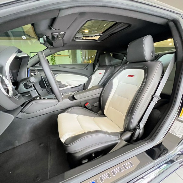 CHEVROLET CAMARO 6.2 SS V8 2024/2024 JOÃO CARROS MULTIMARCAS GUAPORÉ / Carros no Vale