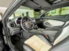 CHEVROLET CAMARO 6.2 SS V8 2024/2024 JOÃO CARROS MULTIMARCAS GUAPORÉ / Carros no Vale