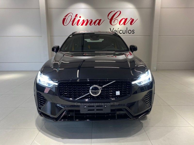 VOLVO XC60 2.0 T8 POLESTAR ENGINEERED HÍBRIDO 2024/2024 ÓTIMA CAR FLORES DA CUNHA / Carros no Vale