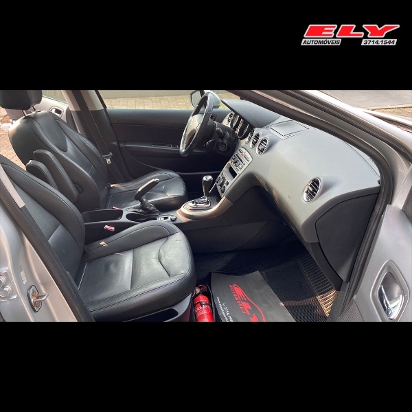 PEUGEOT 308 FELINE 2.0 TIP-TRONIC / TETO PANORÂMICO 2013/2013 ELY AUTOMÓVEIS LAJEADO / Carros no Vale