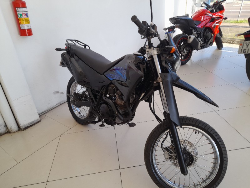YAMAHA XTZ 125 /2011 JASER MOTOS LAJEADO / Carros no Vale