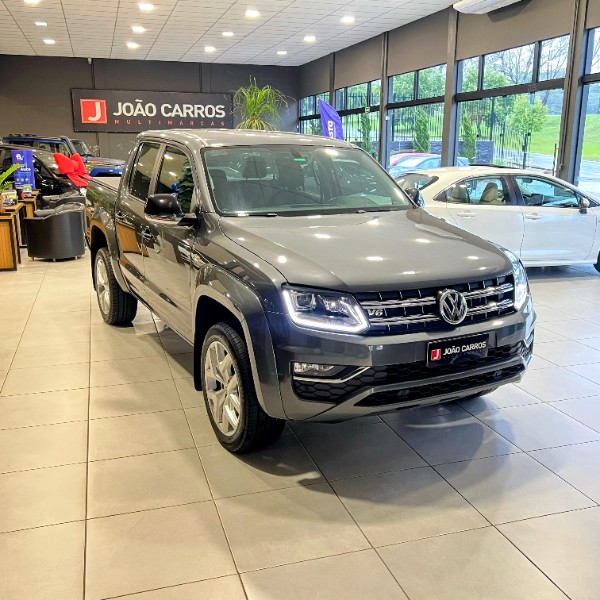 VOLKSWAGEN AMAROK HIGHLINE 3.0 V6 2023/2023 JOÃO CARROS MULTIMARCAS GUAPORÉ / Carros no Vale