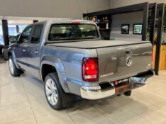 VOLKSWAGEN AMAROK HIGHLINE 3.0 V6 2023/2023 JOÃO CARROS MULTIMARCAS GUAPORÉ / Carros no Vale