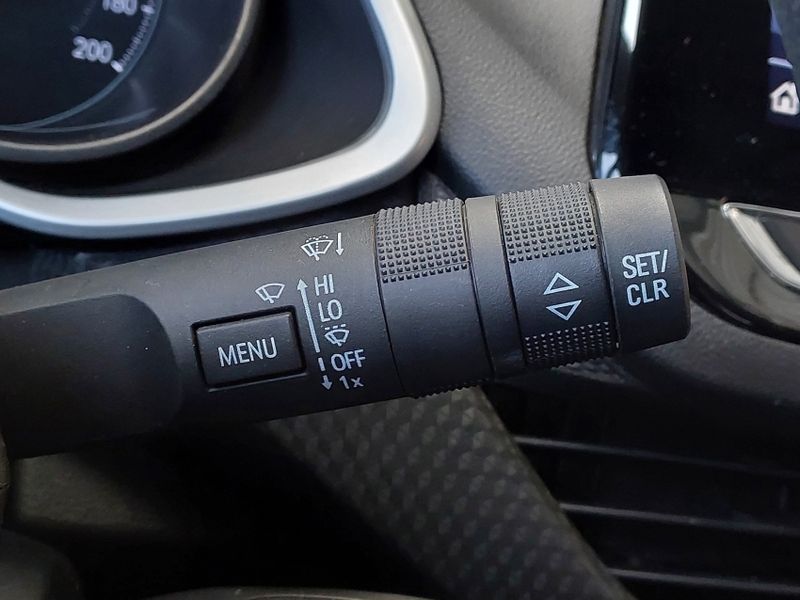 Chevrolet ONIX 1.0 TURBO FLEX LT AUTOMÁTICO 2022/2023 BETIOLO NOVOS E SEMINOVOS LAJEADO / Carros no Vale