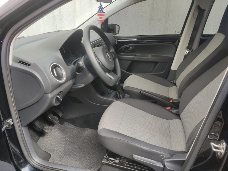 VOLKSWAGEN UP! TAKE 1.0 2015/2015 ALTERNATIVA VEÍCULOS LAJEADO / Carros no Vale