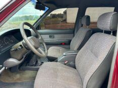 TOYOTA HILUX 2.8 4X4 CD 8V /2001 RT 811 VEÍCULOS ARROIO DO MEIO / Carros no Vale