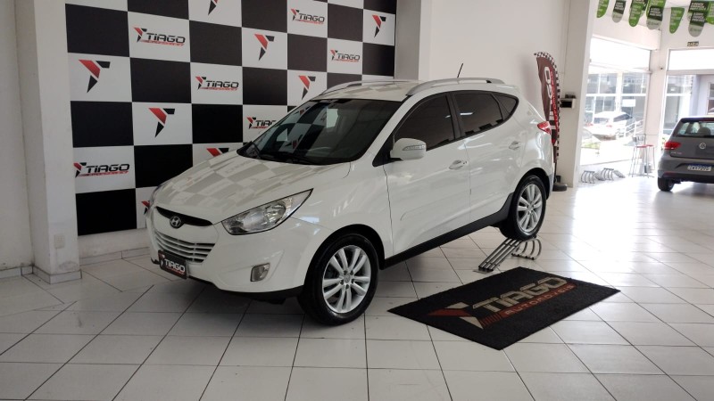 HYUNDAI IX 35 IX35 2.0 GL 4X2 16V FLEX 4P AUTOMÁTICO 2015/2015 TIAGO AUTOMÓVEIS VENÂNCIO AIRES / Carros no Vale