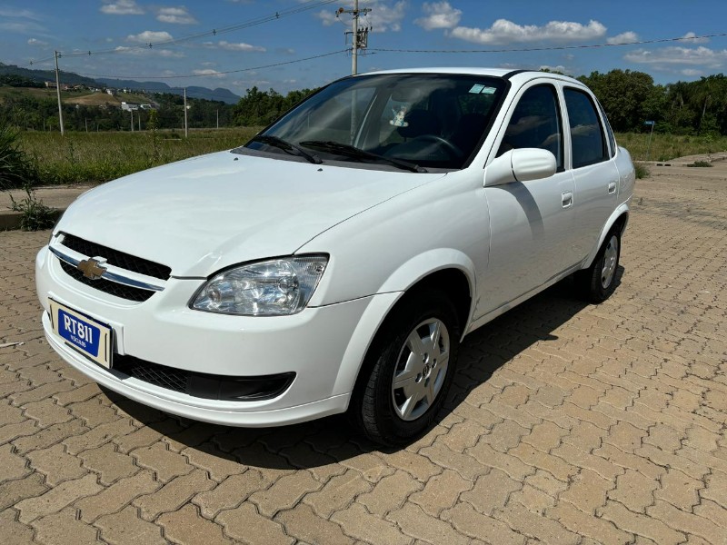 CHEVROLET CLASSIC /2016 RT 811 VEÍCULOS ARROIO DO MEIO / Carros no Vale