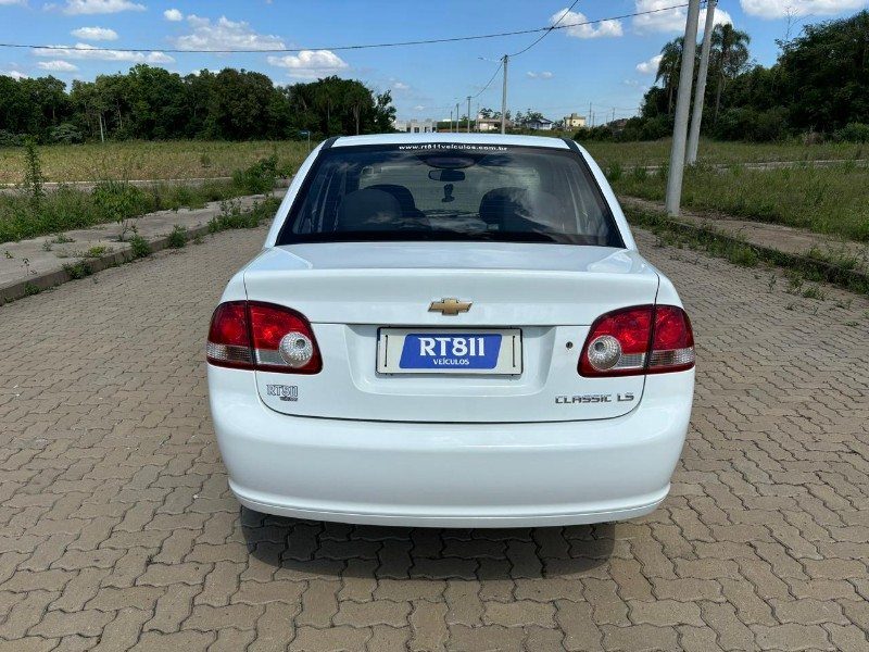 CHEVROLET CLASSIC /2016 RT 811 VEÍCULOS ARROIO DO MEIO / Carros no Vale
