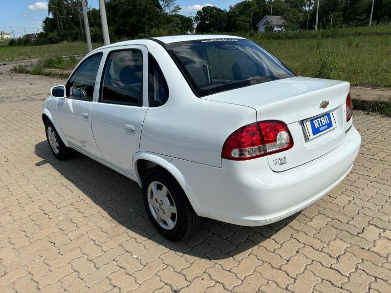 CHEVROLET CLASSIC /2016 RT 811 VEÍCULOS ARROIO DO MEIO / Carros no Vale