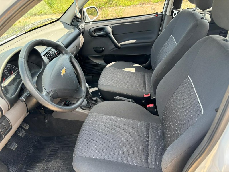 CHEVROLET CLASSIC /2016 RT 811 VEÍCULOS ARROIO DO MEIO / Carros no Vale